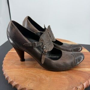 RARE Krone Italy Witch SteamPunk Pumps Heels Buckle Leather brown 40 US 9.5